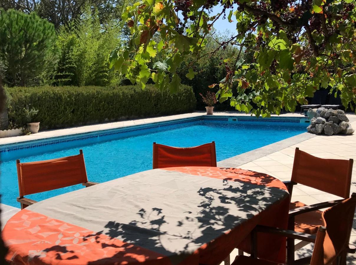 Mas Des Prevots B&B Noves Екстериор снимка